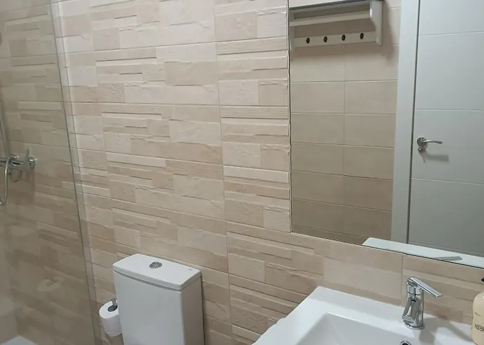 Turisticos Puerta De San Vicente 0-2